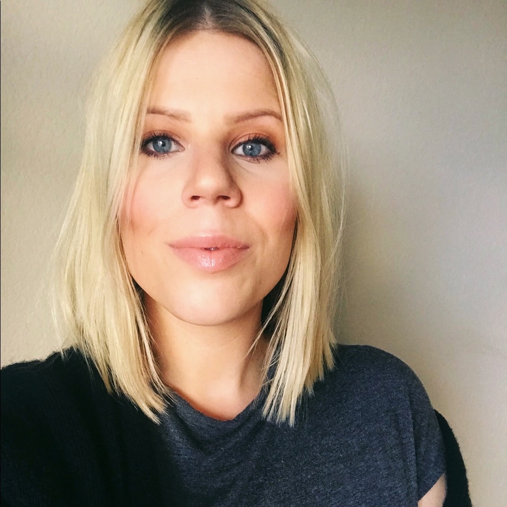 Meet your Posher, Christina
